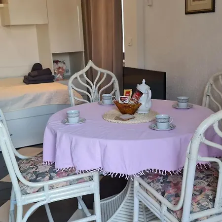 Cozy Danica And Adelina Apartment