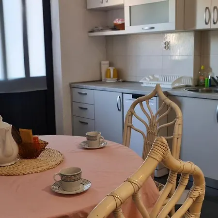 Cozy Danica And Adelina Apartment Pag Town