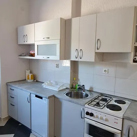 Cozy Danica And Adelina Apartment