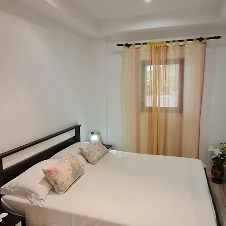 Cozy Danica And Adelina Apartment *