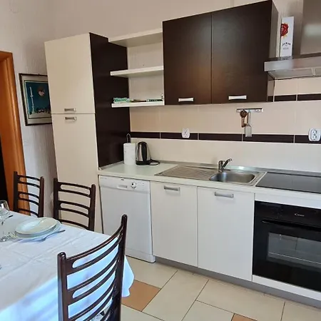 Apartment Cozy Danica And Adelina Pag Town